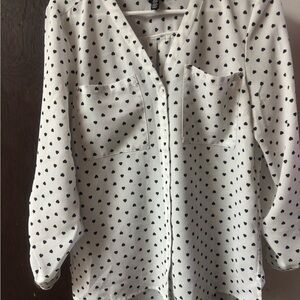 Jones of NY. White and Black Heart Pattern Shirt